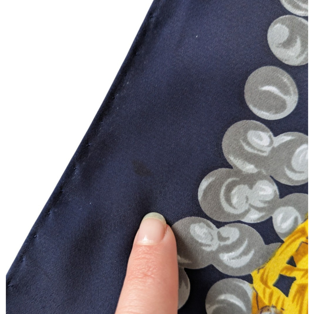 Vintage Chanel Navy Blue Gripoix Floral 100% Silk Scarf Lily Pearls Camellia - Picture 11 of 13